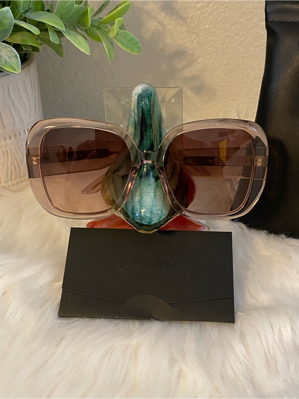 Quay Oversized Women's Sunglasses - Light Brown Gradient Lenses